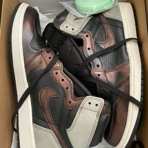 Jordan retro 1 high “Patina”